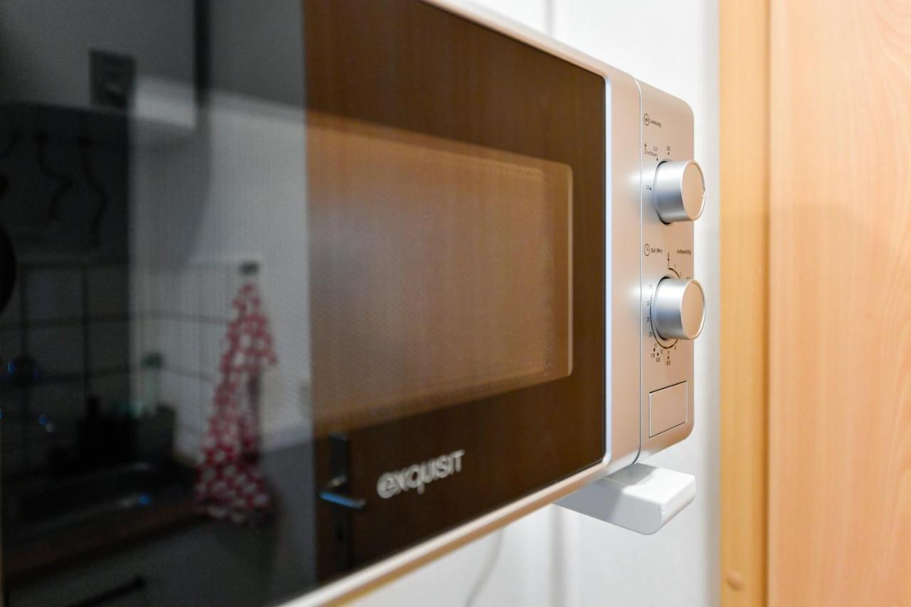 Fuerst-Pueckler-Apartment_Bis 6 Personen_Waschmaschine_Kueche_2X Parkplaetze_Terrasse_Netflix Cottbus Extérieur photo